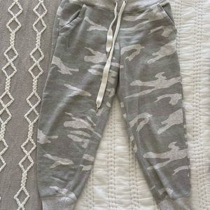 Aerie camo joggers
